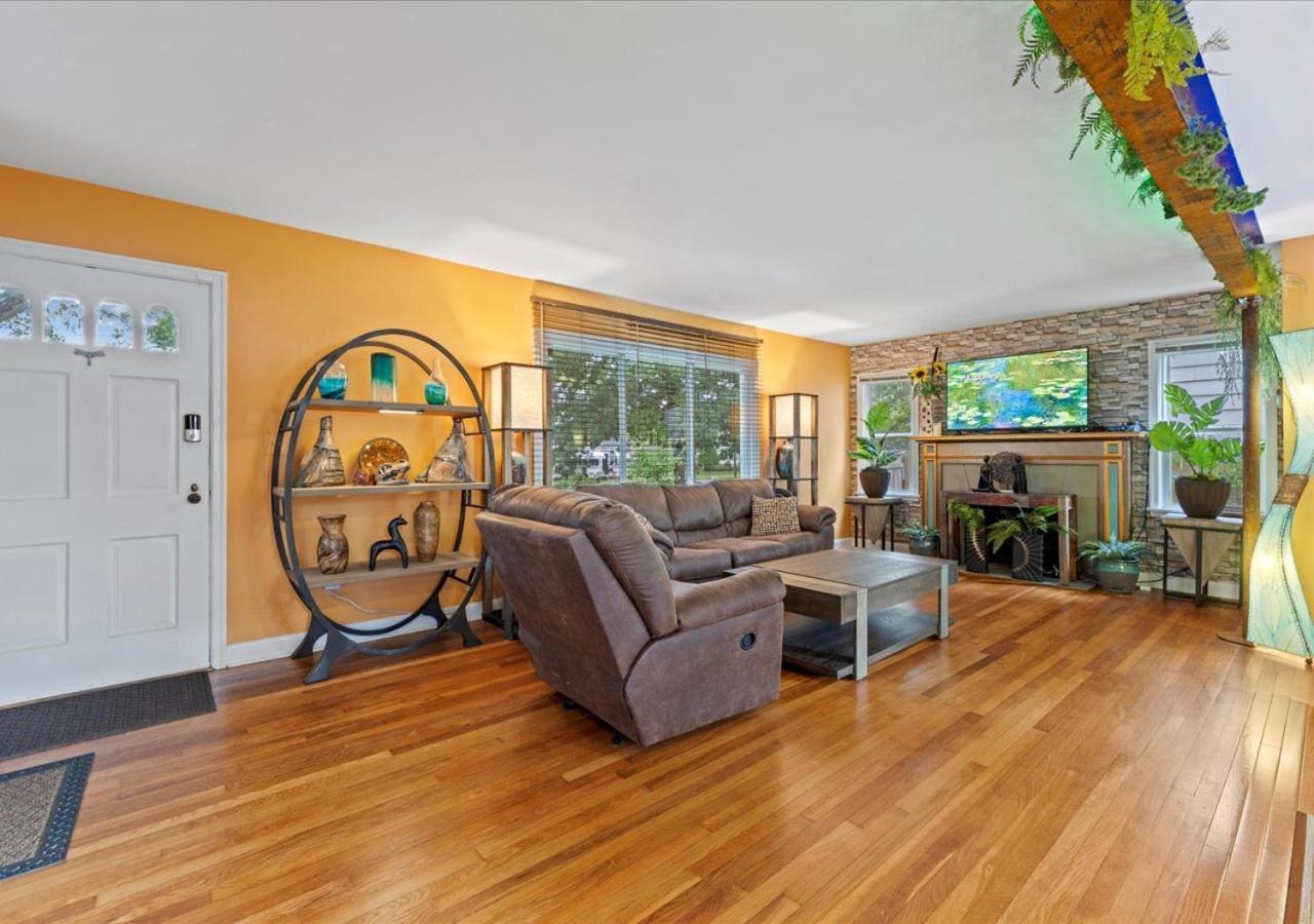 Charming 3 Bedroom House In A Quiet Neighborhood Columbus Exterior photo